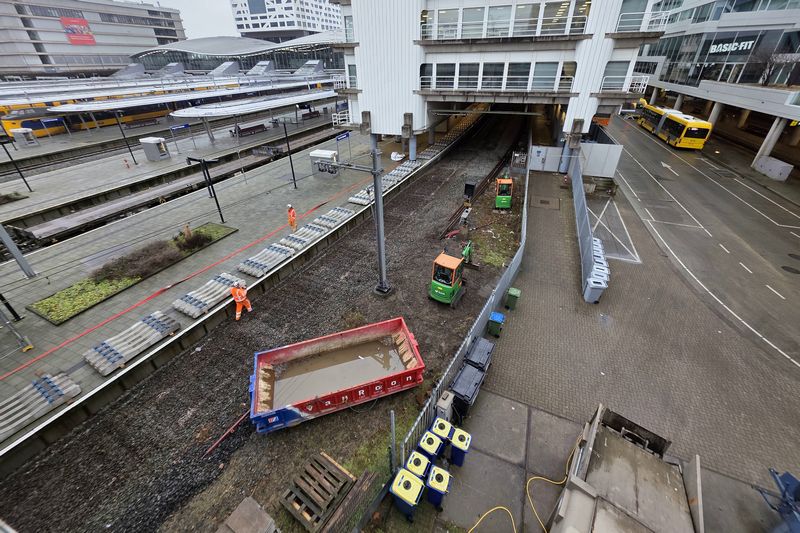 Werkzaamheden aan verbreding perron Utrecht Centraal